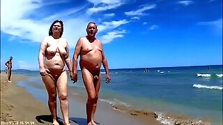 amateur porn beach group sex